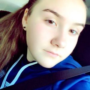 Meet your Posher, Maci